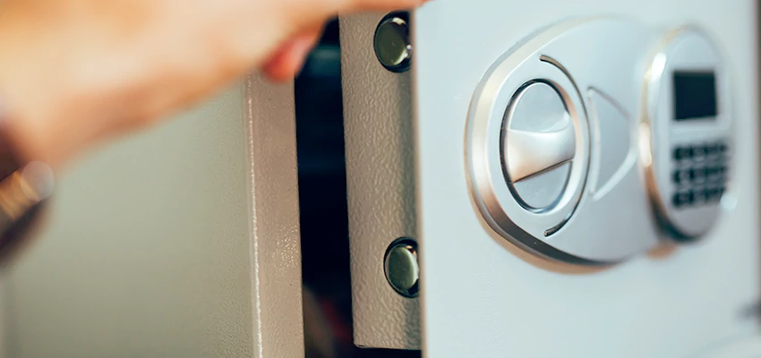 Fingerprint Safe Openers in Hawthorne, CA